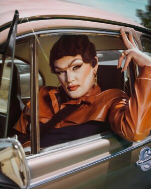 Priscilla Chambers Instagram - BUNDY BABY! Come catch a ride 😘🔪 

Here’s the start of the next addition to my Serial Killer calendar! Can’t wait to show y’all the rest ;) 

Photo: @grahammorrisonphoto 

BIG thanks to @sirestesglass for letting me use their GORGEOUS VW Beatle named Ringo! 

#tedbundy #serialkillers