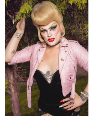 Priscilla Chambers Instagram - Priscilla 🔥Presley🔥 

This is part 1 of 3 KILLER photo shoots with the lovely @grahammorrison ! Stay tuned for more 🤠 

Pink glitter and the GOREgeous blush palette is from @trixiecosmetics // Pink glitter is a mix of ‘1969’ & ‘BabyDoll’ 💖💘💖