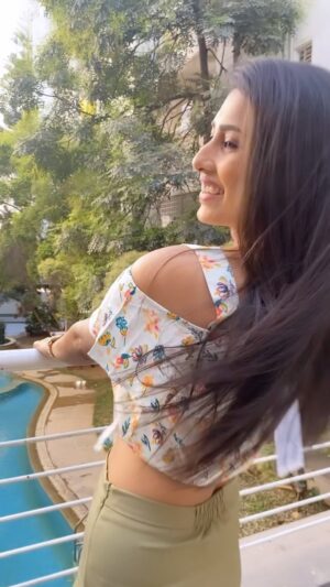 Priya Hegde Instagram - Just a Monday evening thing 😇😇
Outfit @urbanpoche 
VC @storm___photography 

#priyahegde❤️ #live #love #happy #smile😊 #reelsinstagram #urbanpoche #retail #home