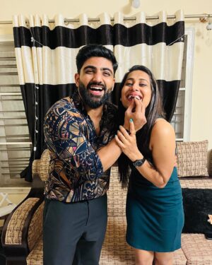 Priya Hegde Instagram - Just a birthday vibe with my loved ones ❤️
Thanks would be the small word for all the lovely wishes I received 🤗🤗 you all made my day 💕
Pc @storm___photography 

#birthdaygirl #happyface #lovedones #bangalore #home #priyahegde❤️ #happysoul #loveyouall