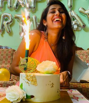 Priya Hegde Instagram - Here I am to celebrate another year of my life ❤️ I am overwhelmed by all the wishes, love and attention I received. Special thanks to all my supporters and darling @_tejaswini_gowda_official ‘s fans
@tejashwini_luv_4ever 
@tejuu_dimple_queen_fp 
@tejuu_lub 
#birthdaysseason #novemberborn #happyme #vibes #priyahegde❤️ #celebration #selflove