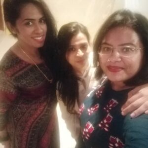 Priya Manjunathan Instagram - Being wit my very own people is all tat I want now ❤️❤️😘😘 #Myhappines #stressbusters #friendsforever #bff