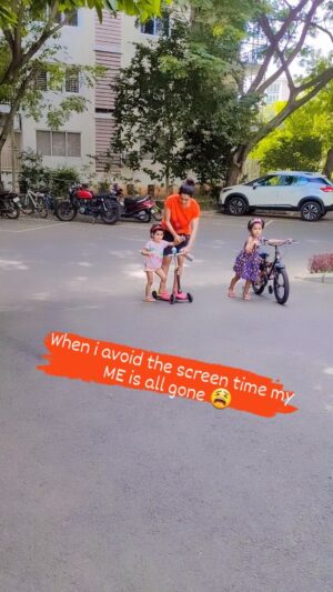 Priya Manjunathan Instagram - More work pressure on weekends 😭 

#mommy #momanddaughters❤️ #momlife #momboss #momoftwo #momstyle #momlifebelike #reelsinstagram #reelitfeelit #funnyvideos #familygoals