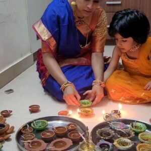 Priya Manjunathan Instagram - Karthigai deepam is always special ❤️ 

#momdaughter #daughterlove #momlife #mommy 
#celebration #reelsinstagram