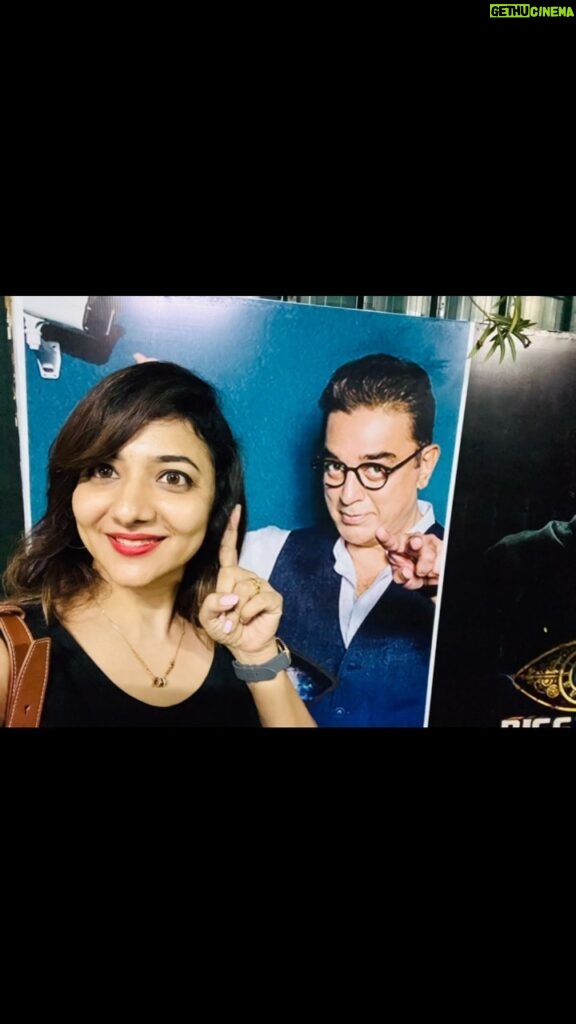 Priya Prince Instagram - Big fan of @ikamalhaasan #bigboss @vijaytelevision 2018 to 2023 ❤️❤️❤️ ….. ….. ….. @shruthi_raghu89 @hansadashni