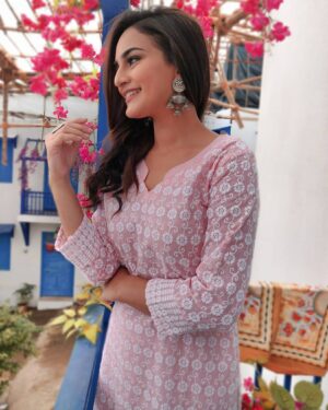 Priyanka Purohit Instagram - Ethnic loving soul ❣️
#BEUNIQUE ✨
.
.
.
Go shop for more on @amazonfashionin 
Link in the bio ⬆️
@smitsanghvi58
