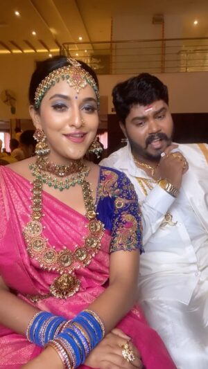 Priyanka Shivanna Instagram - 😀😀
.
.
Jewellery @thespatika 
Wearing @classy_renthouse 

@chaluvaraj_instaofficial 

#reelsvideo #marriage #shooting #udayatv #trendingreels