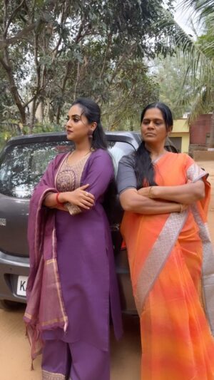 Priyanka Shivanna Instagram - A senior and a junior can create lasting memories and an unbreakable bond of friendship.
.
.

@officialjoshapp
@joshapp.kannada
#JoshMeinAaja

#instaviral #trendingreels #reelsviral #kannada #happiness