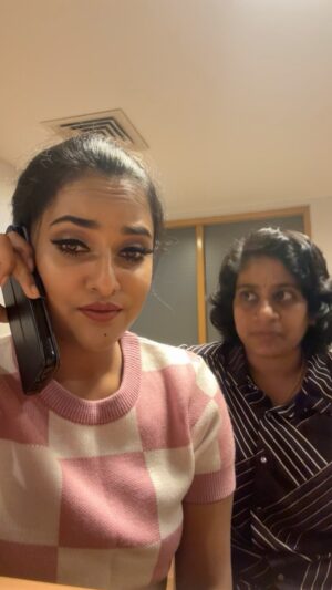 Priyanka Shivanna Instagram - Hellooooo 
.
.
#comedy #reelsinsta #timepass #viralreels