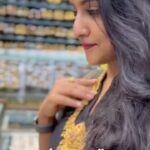 Priyanka Shivanna Instagram - Follow @Sanjay_jewellers Store locations-  - Rt street (Chickpet) - 3rd Block jayanagar - 2nd Floor Mantri Mall Call 91-8867676486 for locations