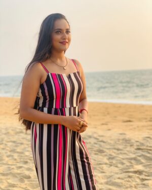 Priyanka Shivanna Instagram - Keep calm and go to the beach.
.
.
#shootlife #mangalore #beachvibes #calm
