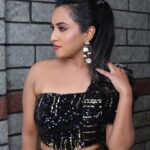 Priyanka Shivanna Instagram - 🖤 . . Wearing @classy_renthouse MUA @monikareddy_artistry Jewellery @thespatika 💅 @nailgossip.blr Pc @manjunathmagaji24 #zeekannada #zeekannadanominationparty2023 #blacklove #divya #happymoment