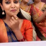 Priyanka Shivanna Instagram - 😃😃😃 . . @darshinigowda01 @sandhya_sandy_gowda_ #reelsinsta #shootlife #hyderabad
