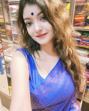 Puja DebNath Instagram - Thanks  Aadi Radha ❤️ saree N jewelleryN More ❤️ for inviting me N Many thanks as a brand ambassador of adi radha N Adi radha textile❤️