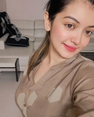 Puja DebNath Instagram - যদি তোর ডাক শুনে কেউ না আসে
তবে একলা চলো রে,যদি সবাই থাকে মুখ ফিরায়ে
সবাই করে ভয়, তবে পরান খুলে
ও তুই মুখ ফুটে তোর মনের কথা
একলা বলো রে..
@highlight #everyonefollowers #RabindranathTagore