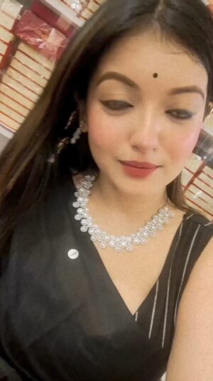 Puja DebNath Instagram - #jewellery #saree #meakup #adiradh