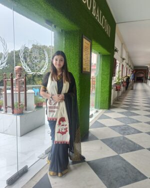 Puja DebNath Instagram - #followerseveryone #eyerollchallenge @highlight