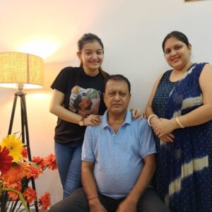 Puja DebNath Instagram - My Family ♥️♥️♥️♥️♥️♥️♥️♥️
#everyonefollowers @highlight