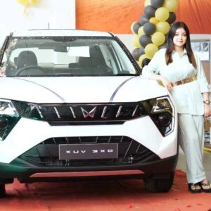 Puja DebNath Instagram - Mahindra Tarasankar Motor
@highlight Sajib Saha #promotion 
Mahindra's XUV 3X0 is finally here, Starting priced at ₹7.49. It looks all-new from the outside, gets the largest wheels in the segment and comes with LOADS of equipment!

➡️ 1.2 turbo petrol, 130hp, 230Nm, electric VGT
➡️ 1.2 turbo petrol, 120hp, 200Nm
➡️ 1.5 diesel, 117hp, 300Nm
➡️ 0-60kmph in 4.4s (petrol variant only)
➡️ Gets an AT for  the petrol variants and an AMT for the diesel
➡️ Level 2 ADAS, straight from the XUV700
➡️ Variants: MX1, MX2 Pro, MX3, AX5, AX5L, AX7, AX7L
➡️ 10.25-inch infotainment screen
➡️ 7-speaker Harman Kardon sound system
➡️ 360-degree camera
➡️ 6 airbags