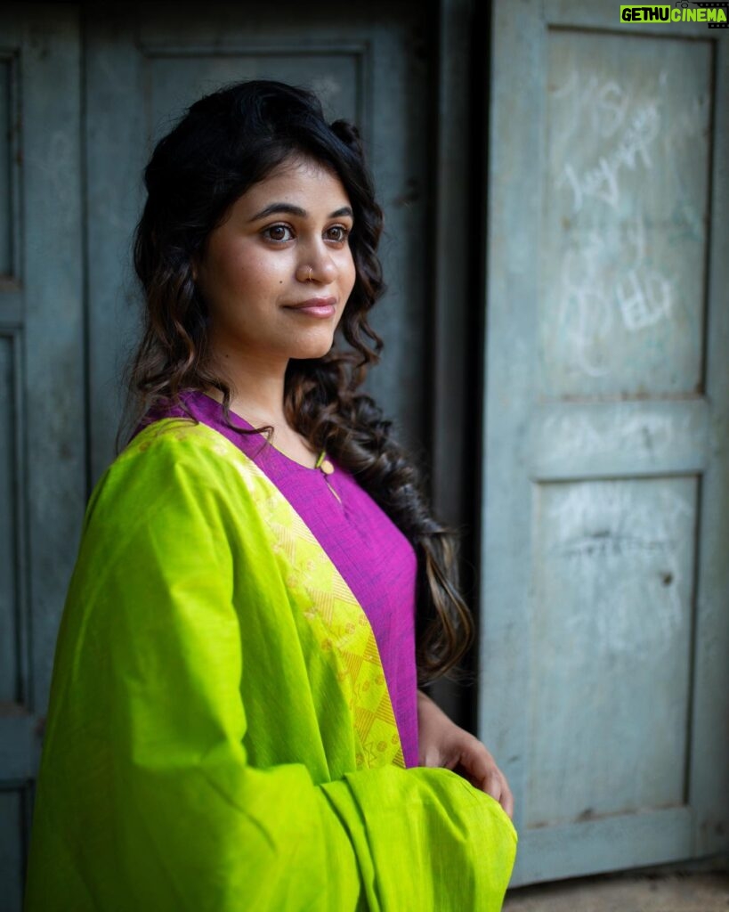 Pujitha Devaraj Instagram - Take me along 🫲🏻 Shot by @vasanthmaniphotography Outfit @_fabern Hair @sharmi__mua #july #pujithadevaraju #instacolor #instagood #metas