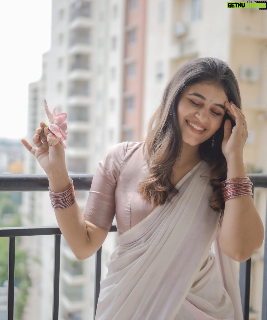 Pujitha Devaraj Instagram - Pon Onam Ashamsakal🌸 Lovely Lilac half saree @oshinanil Drape & Hair @_stylenart_ Shot by @thatmadraskaran #onam2023 #onam #instaphoto #malayalam