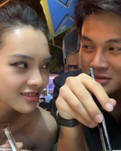 Quỳnh Lương Instagram - Bữa giờ vui vẻ, chưa giận cái nào 😏😏😏😏😏