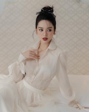 Quỳnh Lương Instagram - Cứ dịu dàng thì sẽ được anh thương, mà em đâu cần a thương 🤭🤭🤭