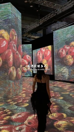 Quỳnh Lương Instagram - Vì quyến luyến nét dịu dàng ấy, mà em đã quay lại nhìn rất nhiều lần 🙂