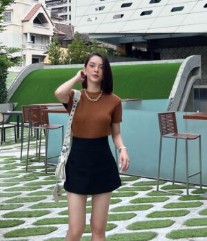 Quỳnh Lương Instagram - Em từng gặp 8,9 người nhưng vẫn chưa biết thế nào là tình yêu 
Cho đến khi gặp anh mới biết anh là người thứ 10…