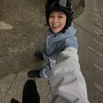 Queen Wei Instagram - 日常，笑容碎片。 最大的改變就是笑容了。笑得更自在，也更有自信。這些年越加深刻的感受到牙齒美白的重要性，不僅在人群裡更亮眼，也更能隨心、有自信的的展現笑容。 真的很慶幸自己做了這個決定，也十分感謝「從心美學牙醫診所」的 @dr_hsin 伍醫師給了我美牙與美食兼顧的人生！ 有任何想要知道關於微笑曲線資訊，不用考慮了，快來預約全瓷冠／陶瓷貼片美學諮詢！ 不只牙齒顏色改變，有任何小幅度的齒列不整或是小小牙縫都可以改善噢。 ／ #從心微笑 #從心美學牙醫診所 #全瓷冠 #陶瓷貼片#你專屬的微笑設計