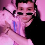 Queen Wei Instagram - Me and my unicorn. - 🦄🩷🎀⭐️ - 曾經好幾次夢到獨角獸這樣的生物無所不在的出現在我身邊，總是想像著在我肉眼無法看見的維度，他存在。 他可能真的在。 ／ 📷 @tzuyin1006 #gentlemonster #jenniexgentlemonster #🕶️ #🦄