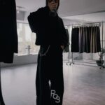 Queen Wei Instagram - 謝謝你們一人一雙手一顆心又一起成就了這次RETEM03的快閃活動。一步一腳印的慢慢走到了第二年，感謝所有的喜愛和支持，更謝謝背後堅韌強悍的團隊。 未來也請繼續多多指教。 ／ #retem03 #popupstore #thankful