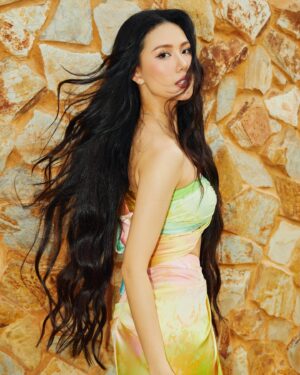 Quỳnh Hoa Bùi Instagram - Hoà mình vào khu vườn thời trang mùa hè tràn ngập sắc hoa trong BST “NGÂN NGA” đến từ thương hiệu Valenciani ✨

Em xin chúc mừng anh @adriananhtuan và anh @son_doan đã ra mắt thành công BST mang phong cách tươi mới và sử dụng chất liệu tái chế vô cùng độc đáo 🥰🥰🥰

Dress: Anh @adriananhtuan, @valenciani1 
Makeup: Anh @duonghuunghia94 
Hair: Chị @huongdaohairstylist 
Jewelry: @klaneos.auth 
Shoes: @alexsara.vn 
Support: @tungkubi122000, @nvphc.11 
Photo: Anh @_khanhquocle_ 
Photo: Anh @kiengcanpro và Team kiếng Cận
#BuiQuynhHoa #MissUniverse #MissUniverseVietnam2023