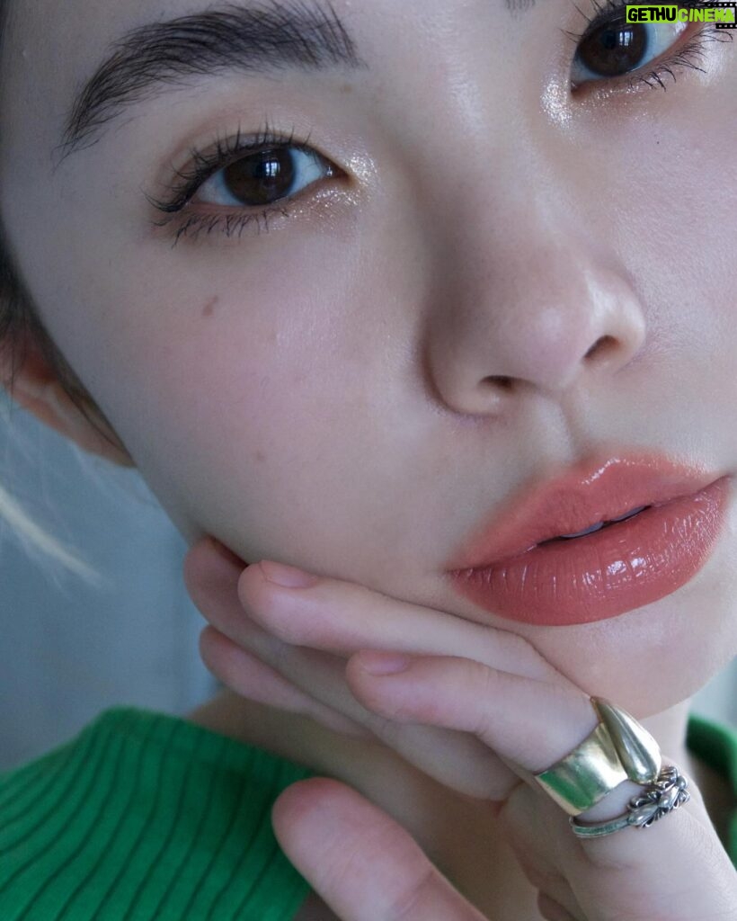 RUKO Instagram - @pradabeauty 使うたびに肌が綺麗に まるで美容液のようなファンデーション #PR #PradaBeauty #プラダビューティ