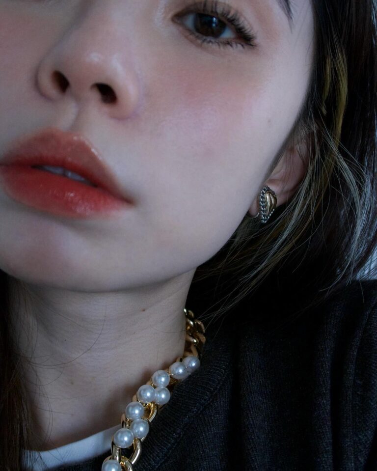 RUKO Instagram - @lohmejewelry ずっと欲しかった ジュエリーブランド ゴールド✖︎パール🦪　永遠に好き