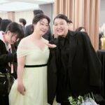 Ra Mi-ran Instagram - #백상예술대상 60회를 맞이한 귀한자리에 함께 할수있어서 너무 영광이었다. 수상하신 모든분들 넘축하드려요. #나쁜엄마 #시민덕희 두작품모두 사랑해주셔서 너무 감사해요. 나두 한번씩 더 봐야겠다.. 왜??? 너무 보고싶으니까 이사람들이.. ㅎㅎ