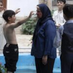 Rabeh Oskouie Instagram - . فیلم کوتاه " لباس عروسی " تهیه کننده و کارگردان : اشکان درویشی @ashkan.darvishi . فیلمبرداری فیلم کوتاه «لباس عروسی» به نویسندگی سولماز اعتماد و تهیه‌کنندگی و کارگردانی اشکان درویشی در محله پامنار تهران به پایان رسید و فیلم‌ پس از تدوین و صداگذاری برای حضور در جشنواره‌های بین‌المللی فیلم کوتاه در سراسر جهان و حضور در جشنواره‌های داخلی آماده می‌شود. بعد از فیلم سینمایی «کن‌پامنار» و حضور موفق در اکران هنروتجربه و همچنین اجرای تئاتر پرمخاطب اسکرین شات در پردیس تئاتر شهرزاد، اشکان درویشی فیلم کوتاه «لباس عروسی» را مقابل دوربین بوده که به گفته خودش این فیلم‌کوتاه، یک قدم مانده به آغاز تولید فیلم سینمایی بعدی اشکان درویشی با نام «ایجنت» و با موضوع پشت پرده‌های فوتبال محسوب می‌شود. فیلم کوتاه «لباس عروسی» بر اساس قصه «آبجی خانم» صادق هدایت است که در خانه موتمن الاطبا در پامنار به فیلمبرداری شد. در این لوکیشن آثاری از قبیل سریال «شهرزاد»، «خانه پدری» و بسیاری از آثار دیگر نیز ساخته شده است. رابعه اسکویی، علیرضا نایینی، فرشاد یاسر، مهستا حیدری، مهدی دشتی، هدیه آجرلو، علی راوی، فاطمه آرزومند، ماریا سزار، ثنا صدفی، محمد موسوی و امیررضا جوادی بازیگران این فیلم کوتاه هستند. عوامل فیلم کوتاه «لباس عروسی» عبارتند از: مجری طرح: مهشید خسروی، دستیار کارگردان : احمد جعفری ؛ مدیر فیلمبرداری: عرفان قبادی، مدیر صدابرداری: علیرضا کریم‌نژاد، منشی صحنه: صفورا برسان، طراح گریم: مینا اصلانی، طراح صحنه و لباس: اشکان درویشی، عکاس: حسین خدارتی، مدیر اجرایی: حسین عباسی، پشتیبانی فنی: محمد رحیمی، تجهیزات: حیدر احسانی / استودیو مشار ایران، مشاور رسانه‌ای و مدیر روابط عمومی: مریم قربانی‌نیا عکس : حسین خدارتی @hossein_khedarati . با هنرمندی رابعه اسکویی @rabeh_oskouie . @ashkan.darvishi @mahshidkhosravii @ahmadjafari.7 @etemadsolmaz @erfanghoobadi @safourabarsan @alireza_karimnejad79 @minaaslani83 @hosseinabbasi.official @arezoo1365dehghani @moshariran @zibapic @maryam_ghorbaninia . @ali_ravii @mahastaheydari @farshad_yasser @hediye.ajorlo @arezootunes @sanasadafi1 @mariya._sezar #اشکان_درویشی #فیلم_لباس_عروسی #فیلم_کوتاه #لباس_عروسی " در خبرهای آتی اسامی بازیگران و عوامل تکمیل خواهد شد "