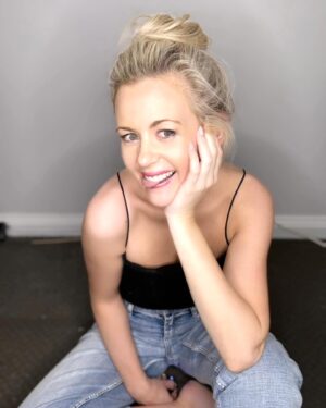 Rachael Carpani Instagram - Aaaand a little sneak peak of my first time back in front of a 📸 2 days ago 😳……no hospital gown, no awesome surgery socks …. (have to admit I miss the comfort 🤓🤓🤓)
*
So just a few snippets …zero filters / zero re-touch-ups  but definitely some makeup goin’ 
on 💋😉!!
*
Definitely been a while , my face was in a little makeup shock 💄 😅
*
Aaaand turns out 90% of the shots were of me sitting on the floor in front of an electrical outlet hoping I wasn’t making an ass of myself 🤔
(See last pic 😅)
*
But here are a few early ones 📸more to come a bit later . (Further proof of life 😂🙌) 
*
*
*
*
#photoshoot #noideawhatimdoing 
welcome back to #makeup Carpani mug🤓💄🤓 @lisamanncreativemanagement @afa_primetalent