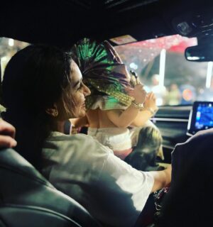 Rachana Mistry Instagram - AAGMAN 2023🌺🧿
.
🥹🥹🥹
.
#BLESSSED🙏🏻🧿
#Ganpatibappamorya
.
P.S: @_ronak.mistry.2704 thank you for capturing my happiness Soo beautifully ❤️