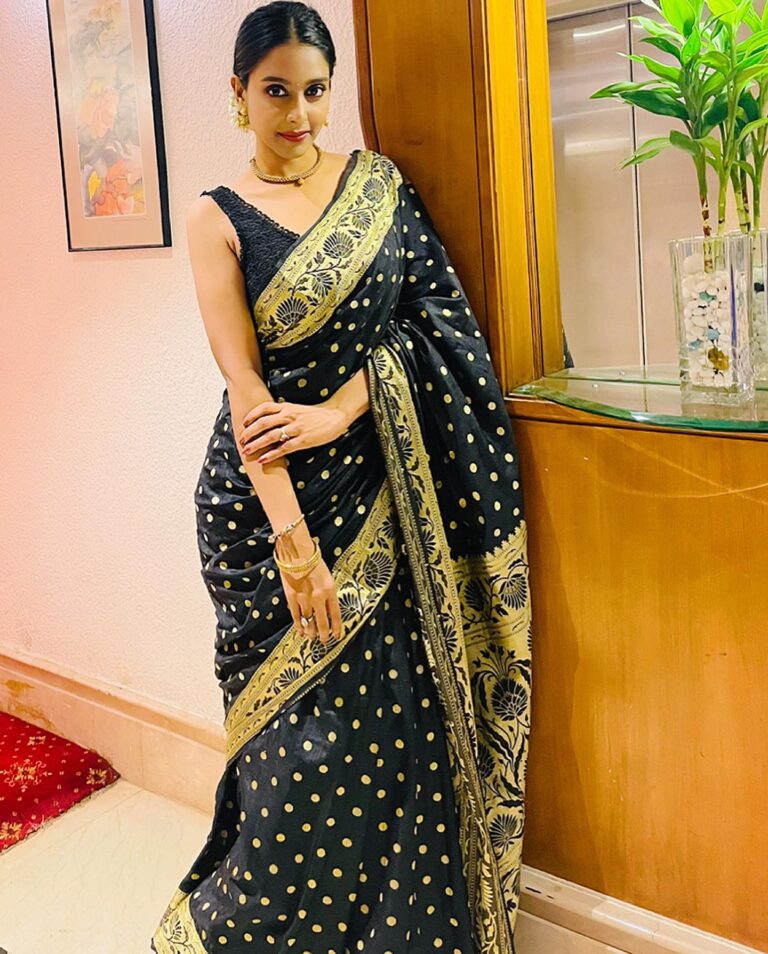 Actress Rachanaa Parulkar HD Photos and Wallpapers September 2023