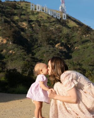 Rachel Boston Instagram - Happy Mother’s Day!!!!! I am so thankful to be your mommy 💓 You are the purest love 🌸 Thanking God to be surrounded by extraordinary women and mamas today and everyday 💓 Thank you for all that you do!!!!