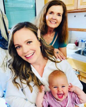 Rachel Boston Instagram - Happy Mother’s Day!!!!! I am so thankful to be your mommy 💓 You are the purest love 🌸 Thanking God to be surrounded by extraordinary women and mamas today and everyday 💓 Thank you for all that you do!!!!