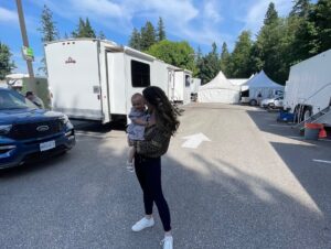 Rachel Boston Instagram - Now that our movie - The More Love Grows - has been announced, here are some fun behind the scenes photos ☺️ It’s a story about rediscovering strength and rebuilding life with the help of an incredible new friend and an incredibly sweet dog named Elmer. 

We hope to see you @hallmarkmovie - Friday August 18 9/8c ❤️ #TheMoreLoveGrows