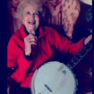 Rachel Boston Instagram - Happy 103rd Birthday to my extraordinary grandma!!! 
🌼🌼🌼 Thank you for showing us what integrity, strength, resilience, and spirit look like on this journey. You are such an inspiration, and we love you so much!!! @coloringwithgranny 👏👏👏
