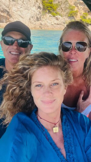 Rachel Hunter Instagram - 💙

@laurahaden 
@renee__stewart 
@jacquizsa @craigmonk.sailor