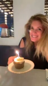 Actress Rachel Hunter HD Instagram Photos and Wallpapers November 2023
