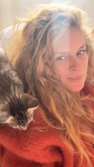 Rachel Hunter Instagram - 🐈🪺 FYI - not mine, just a little sweet poppet.