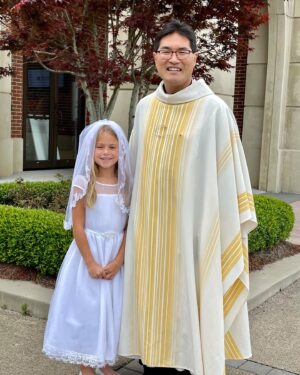 Rachel Reynolds Instagram - Ruby’s First Communion 🤍