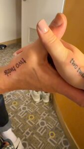 Rachel Van Dyken Instagram - Two Twirls, always Two Twirls.
Matching Eagle Elite matching tattoos ❤️💋 #koreatrip #readertrip #filming