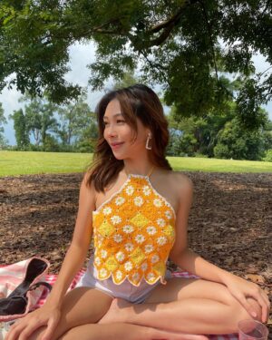 Rachel Wan Instagram - I can buy myself flowers, but a handmade flower top is better. 😍
